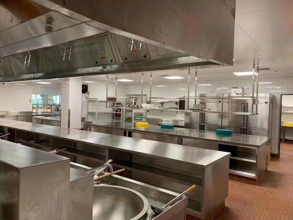 某饭店厨房设备现场展示